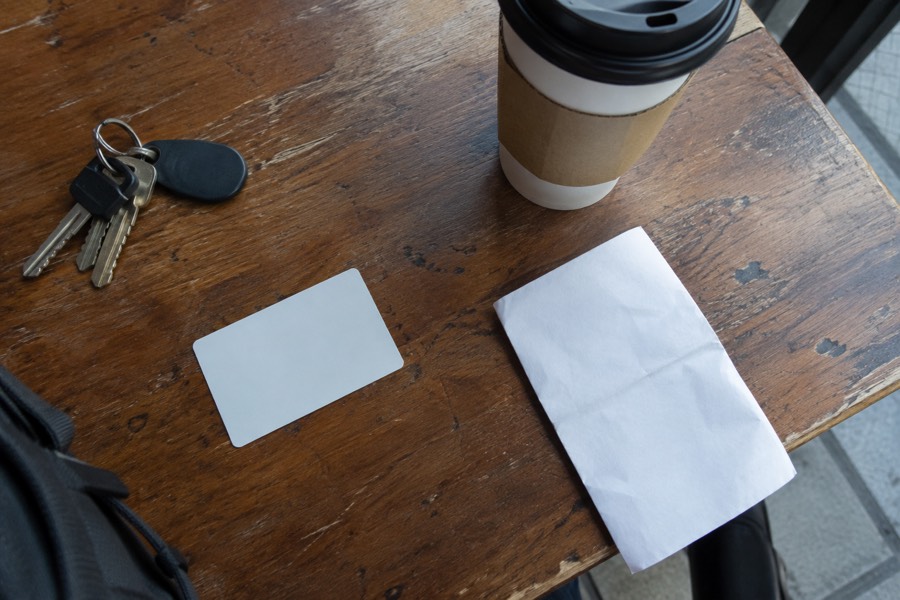 Chart comparing teamLab Planets and teamLab Borderless on price, booking rule and rating